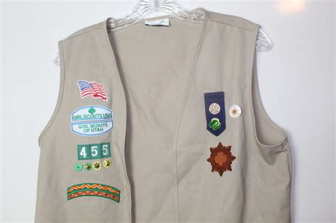 Girl Scout Cadette Senior Vest Uniform Size Medium Be Gem