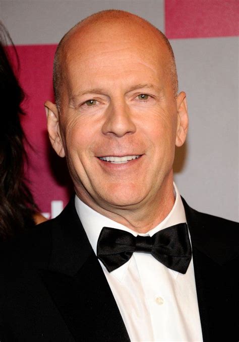 Pictures And Photos Of Bruce Willis Bruce Willis Celebrities Male
