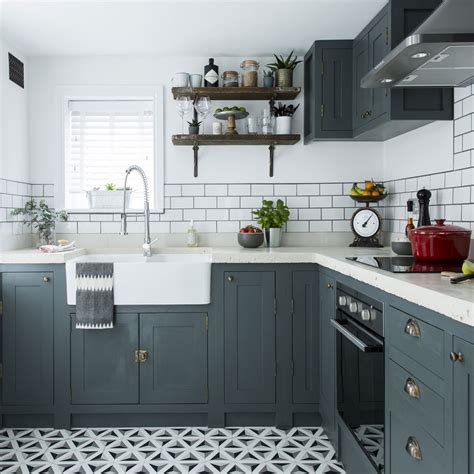 L-shaped kitchen ideas – for practical, concise & effortlessly stylish