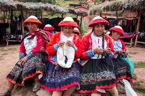 Womens Weaving Cooperative Peru 2023 Woman Weaving Women Peru