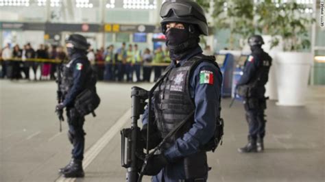 México Estudia Que La Sedena Fabrique Las Armas De La Policía Para
