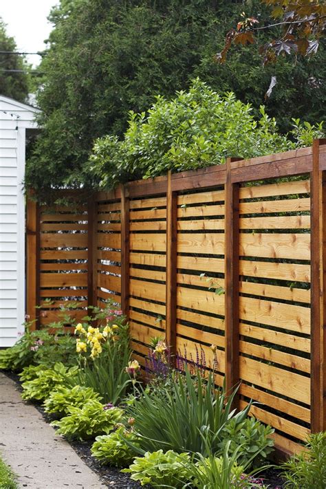 40 Lovely Diy Privacy Fence Ideas Page 30 Of 30