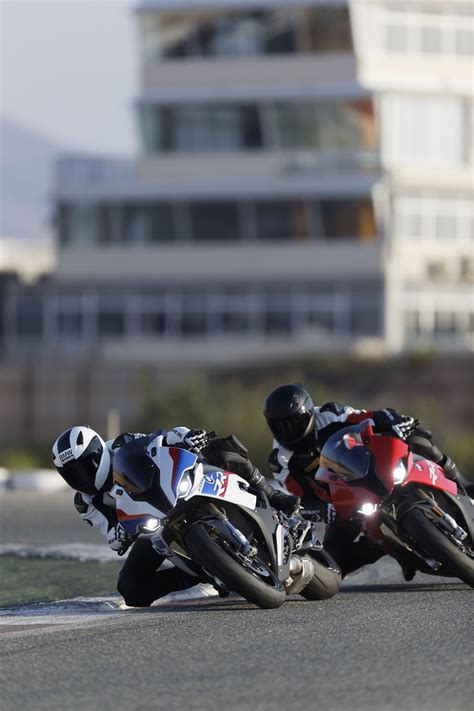 The bmw s 1000 rr is an icon among superbikes, and in 2019 has been redeveloped to raise the bar yet again. BMW S 1000 RR - Test, Gebrauchte, Bilder, technische Daten