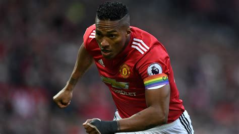 Man United News Antonio Valencia Could Face Huddersfield Town And