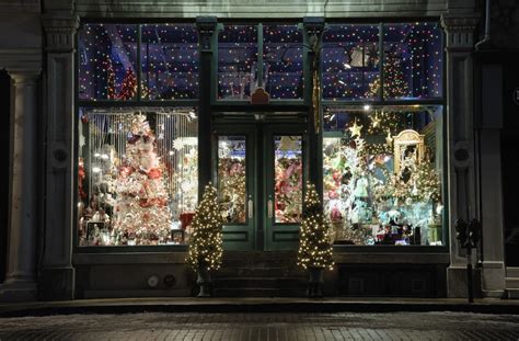 You can check out the website at www.njchristmasstore.com. Advantages of Seasonal Employment - ZING Blog by Quicken ...