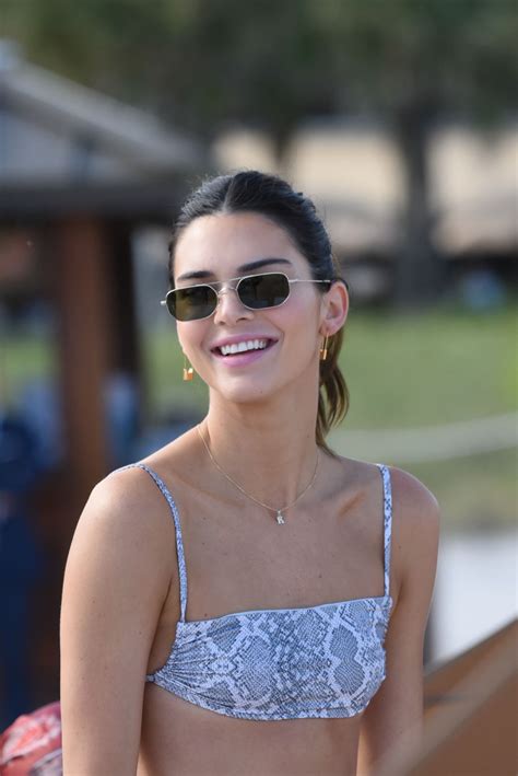 Kendall Jenner In Bikini At The Beach In Miami CelebMafia 41325 Hot