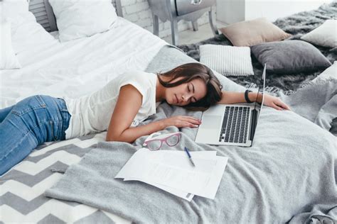 Secret in bed with my boss. Why Your Bedroom Isn't Your New Office | National Bed Federation