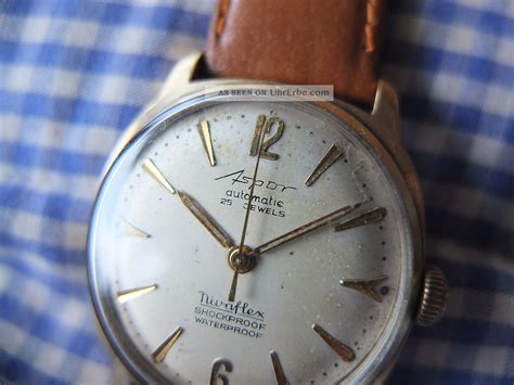 Fenomen türkiye'nin efsane eski hakemi ve şimdilerin yorumcusu erman toroğlu her hafta maçların tartışmalı hakem. 1950er Aspor Automatic Herrenuhr