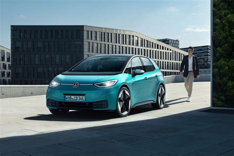 After Making 6 Million Golfs Vws Zwickau Plant Switches To Electric