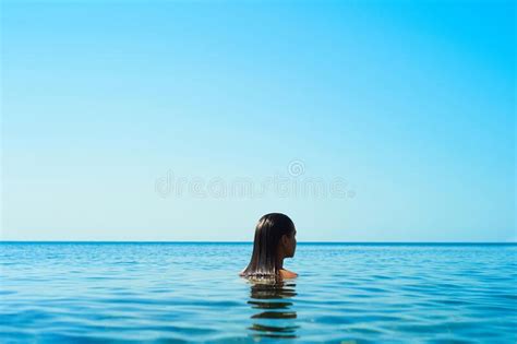 Donna Nuda Sexy Sulla Spiaggia Foto Foto Stock Gratis E Royalty Free Da Dreamstime