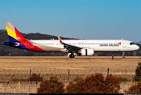 Hl8371 Asiana Airlines Airbus A321 251nx Photo By Junha Park Korea Aero