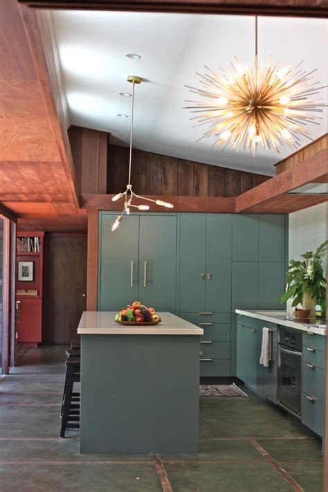 16 Charming Mid Century Kitchen Designs That Will Take You Back To The