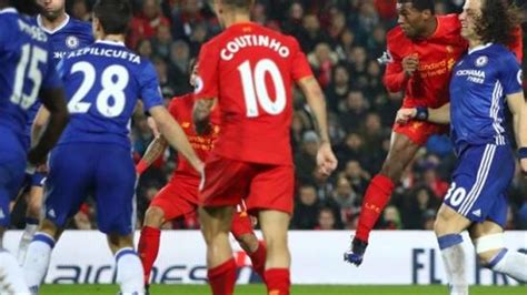 Liverpool were handed a lifeline against chelsea when the ball struck reece james' arm on the havertz had nodded chelsea into the lead in the 22nd minute, smartly converting reece james'. Döntetlen a Liverpool-Chelsea rangadón - Eurosport