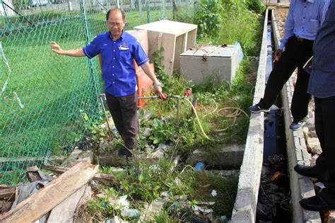 Kebersihan lingkungan sekolah sangat penting. KEBERSIHAN DAN PENJAGAAN HARTA KEMUDAHAN AWAM IALAH ...
