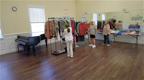 Nonprofit Hosts Swap Clothing Event Push To Increase No Waste Efforts