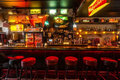 Michelin Rated Do Or Dine Is Now A Grungy Bed Stuy Dive Bar Diner Rock