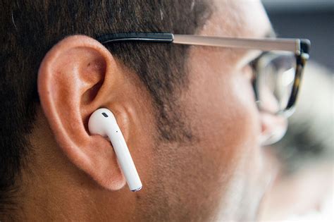 Apples Airpods Are So Easy To Wear Youll Forget You Have Them On Vox