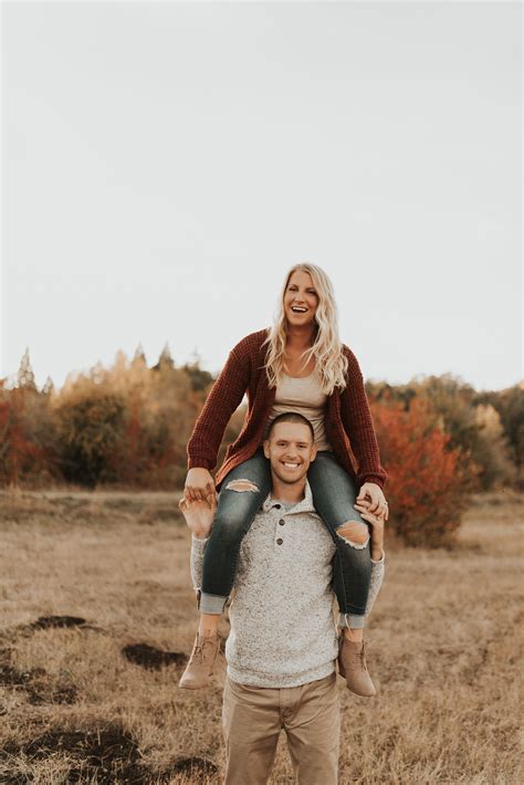 Hannah Brooke Photography | Engagement photo outfits fall, Engagement ...