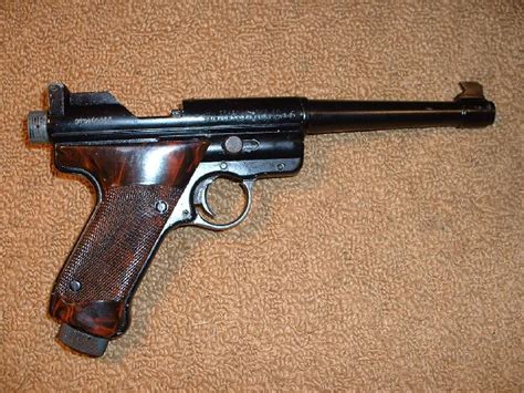Crosman Mark 1 Target 22 Cal Pellet Pistol Picture 2