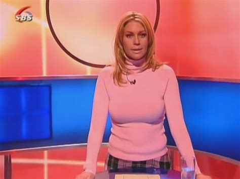 Na een turbulente periode, genieten actrice ellemieke vermolen en haar man kok sergio herman volop in de zon op ibiza. Hollandse Meiden: Ellemieke Vermolen SBS6 Exclusief ...