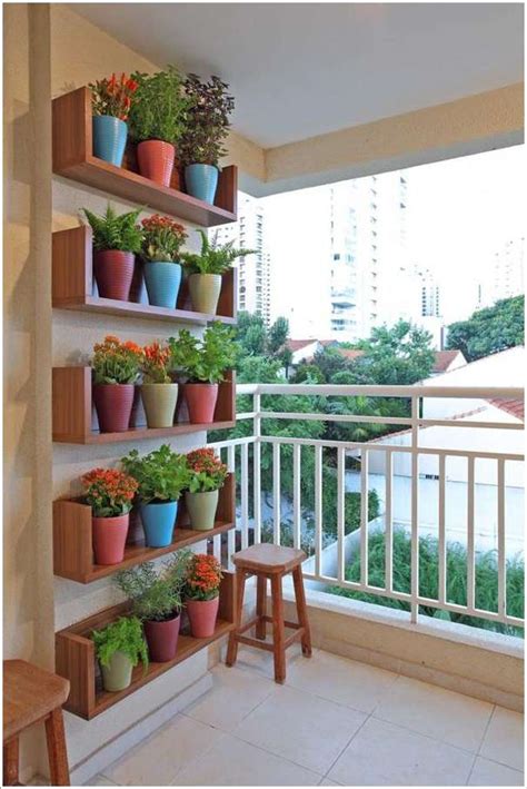20 Amazing Vertical Gardens For Your Balcony
