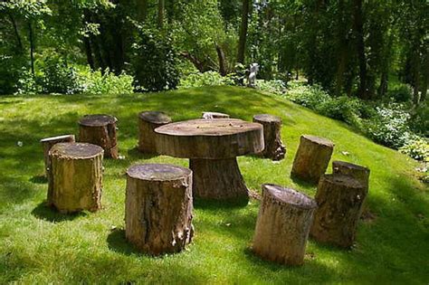 10 Amazing Tree Stump Ideas For The Garden Balcony