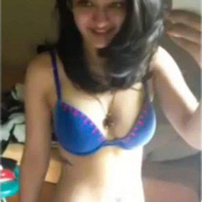 Akshara Haasan Leaked Photos Are Online Onlyfans Leaked Nudes