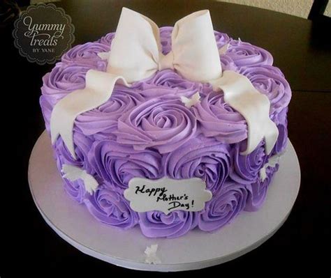 I made this mother's day cake for my mom many years back. Mother's Day Cake! in 2020 | Birthday cake for women simple, Girl cakes, Cupcake cakes