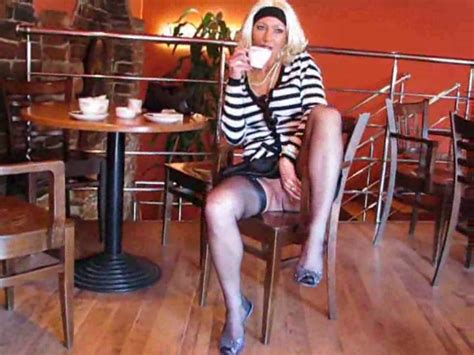 Nasty Blonde Wifey Flashes Her Upskirt With No Undies At Coffee Shop
