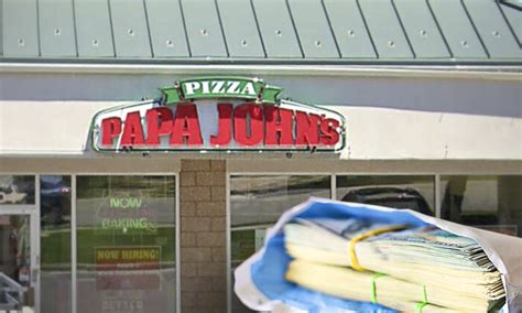 89 Year Old Papa John’s Pizza Deliveryman Gets 12 000 Tip From Caring Community The Epoch Times