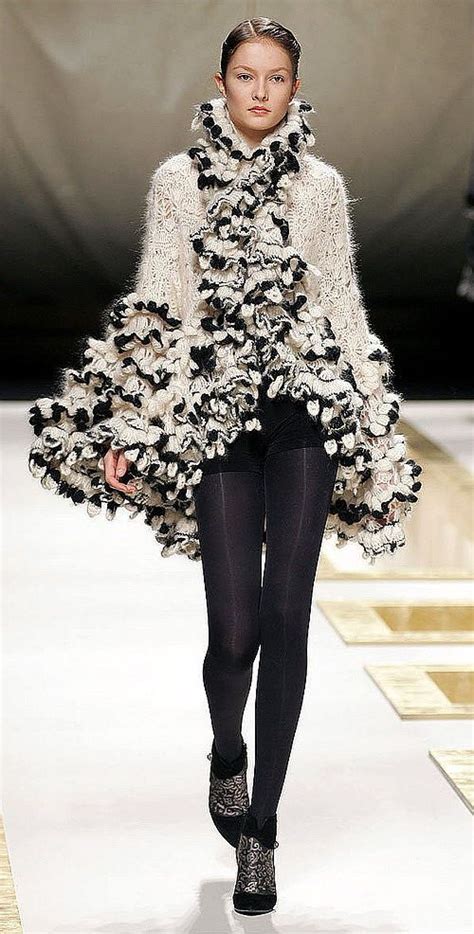 17 Best images about Fashion Runway Knits on Pinterest ...