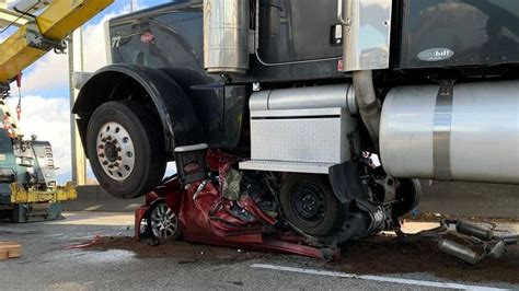 Shocking Woman Survives Horrific Accident With Truck Check Pictures Here Mobility News Zee