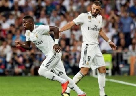 He is known for his aerial ability, workrate, playmaking and finishing. هلا مدريد.. فينسيوس جونيور: بنزيما أفضل مهاجم في العالم ...