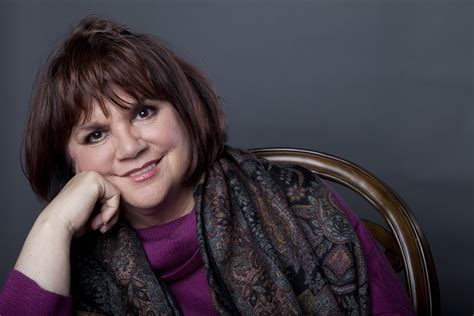 Linda Ronstadt Looks Back At Her Most Cherished Moments Ap News