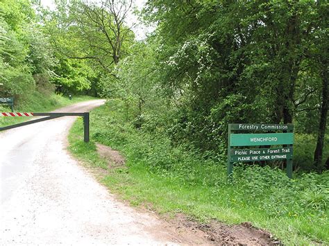 Entrance To Wench Ford Picnic Spot And © Pauline E Cc By Sa20