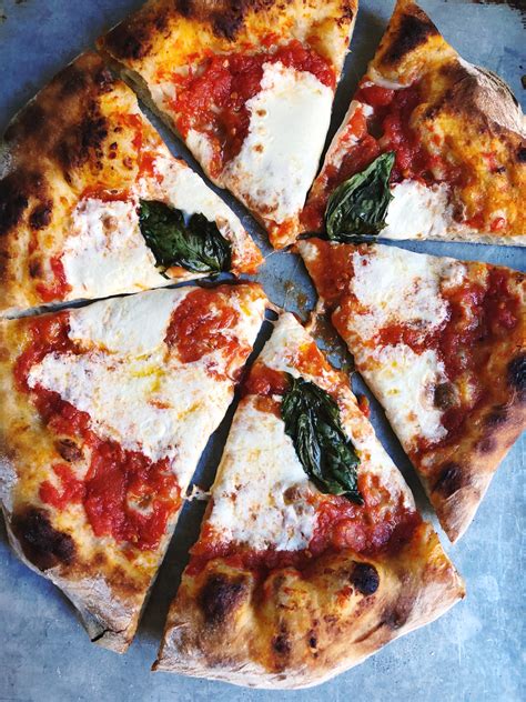 Italian Margherita Pizza Plum Street Collective Diy Food Recipes