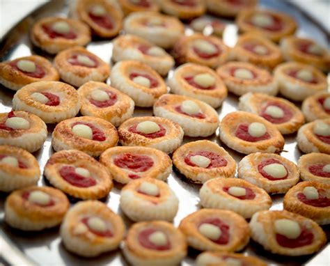 When you browse this collection of easy apps, you'll find some of my favorite appetizers of all time. These Ravishing Cold Appetizers are Guaranteed to Please ...