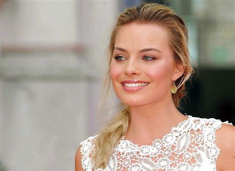 see and save as margot robbie hot pics porn pict