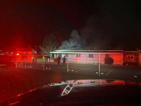 building catches fire at klamath falls city schools adult learning center kobi tv nbc5 koti