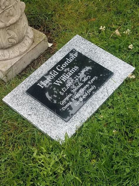 Flat Grey Granite Grave Marker Memorial Plaque Grave Stone Marker