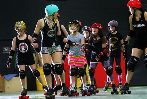 How To Be A Roller Derby Girl Aimsnow