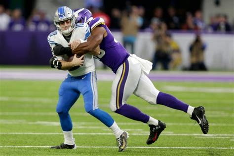 The athlete he was focused on was his wife, melissa gonzalez. Detroit Lions offense fizzles in sixth straight, 20-7, to ...