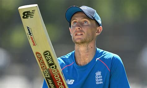 Nasser Hussain The Only Thing Joe Root Should Focus On Is Winning Daily Mail Online