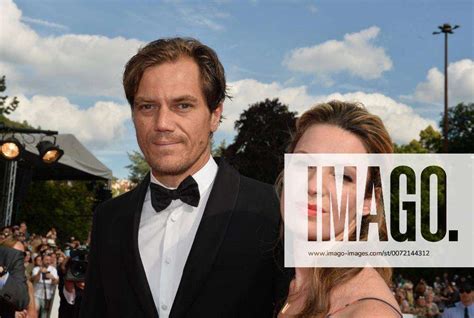Us Actor Michael Shannon Left And His Wife Kate Arrington At The