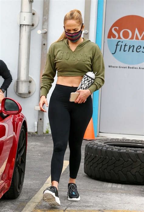 Jennifer Lopez In A Black Leggings Arrives At The Gym In Miami 0113