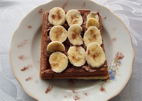 Ciasto Francuskie Z Nutellą I Bananami - To i owo stokrotki: Dzień czekolady: Gofry z nutellą i bananami