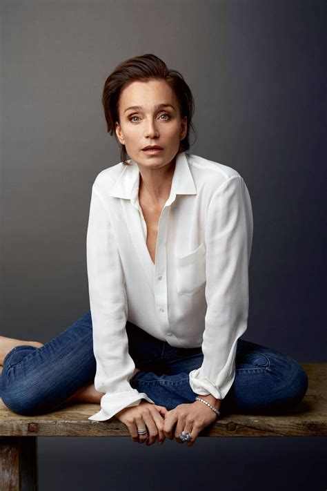 Kristin Scott Thomas Older Women Fashion Mature Fashion Fashion Top