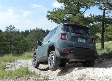 Review 2016 Jeep Renegade Trailhawk Is As Trail Ready As Its Name Implies