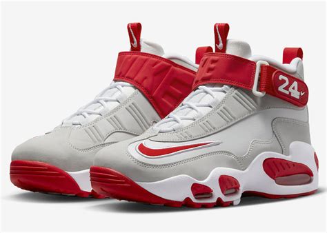 Official Images Nike Air Griffey Max 1 Cincinnati Reds