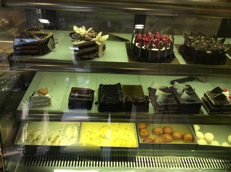 Actually, there are many coffee shop that have changed their purpose become cake shops, so the drinks are no longer focused as. Cake Shop In Phoenix Mall Lower Parel - GreenStarCandy